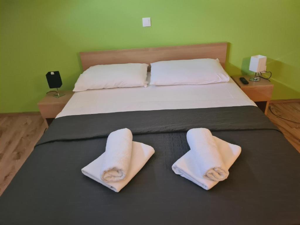 Villa Patricija-Apartmani Poreč Eksteriør billede