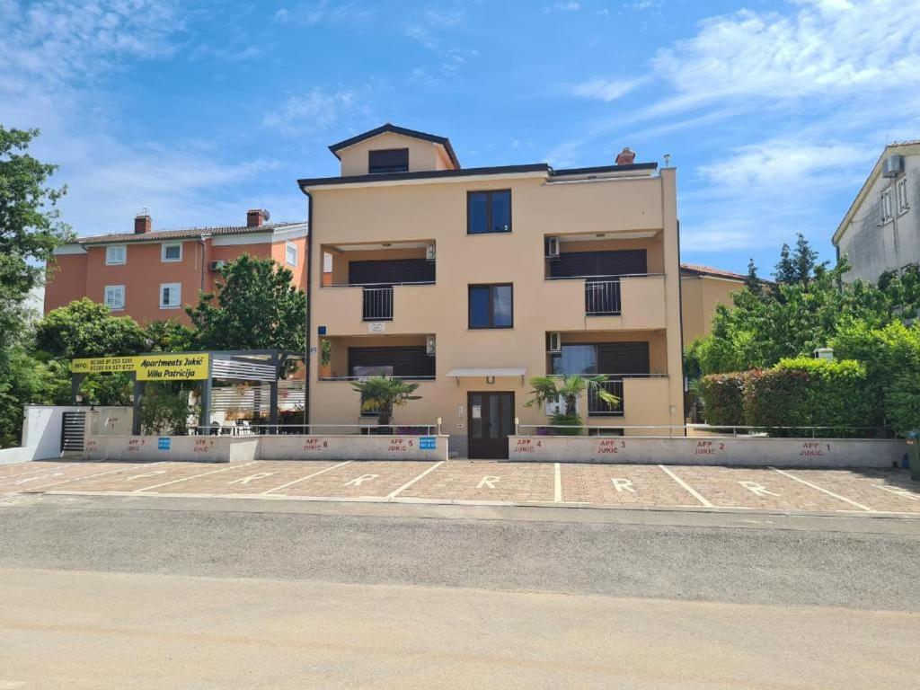 Villa Patricija-Apartmani Poreč Eksteriør billede