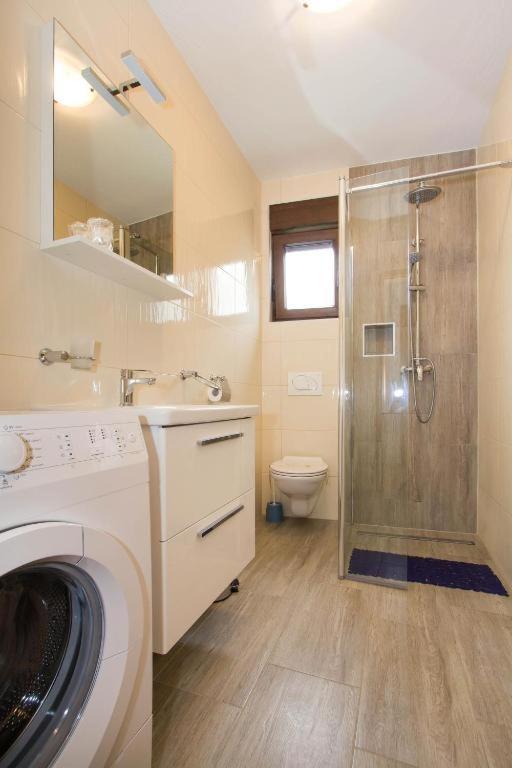 Villa Patricija-Apartmani Poreč Eksteriør billede